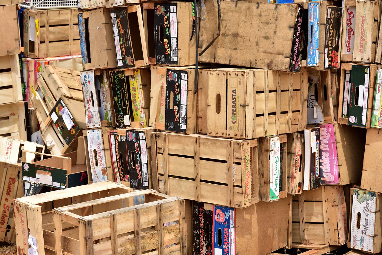 The Role Of Wooden Crate Manufacturers In Supply Chain Logistics