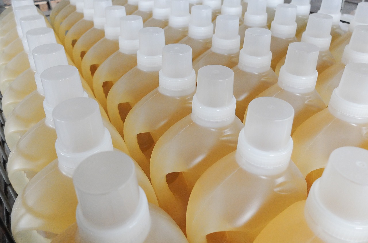 How to Get the Best Price from a Pet Bottles Manufacturer in India?
