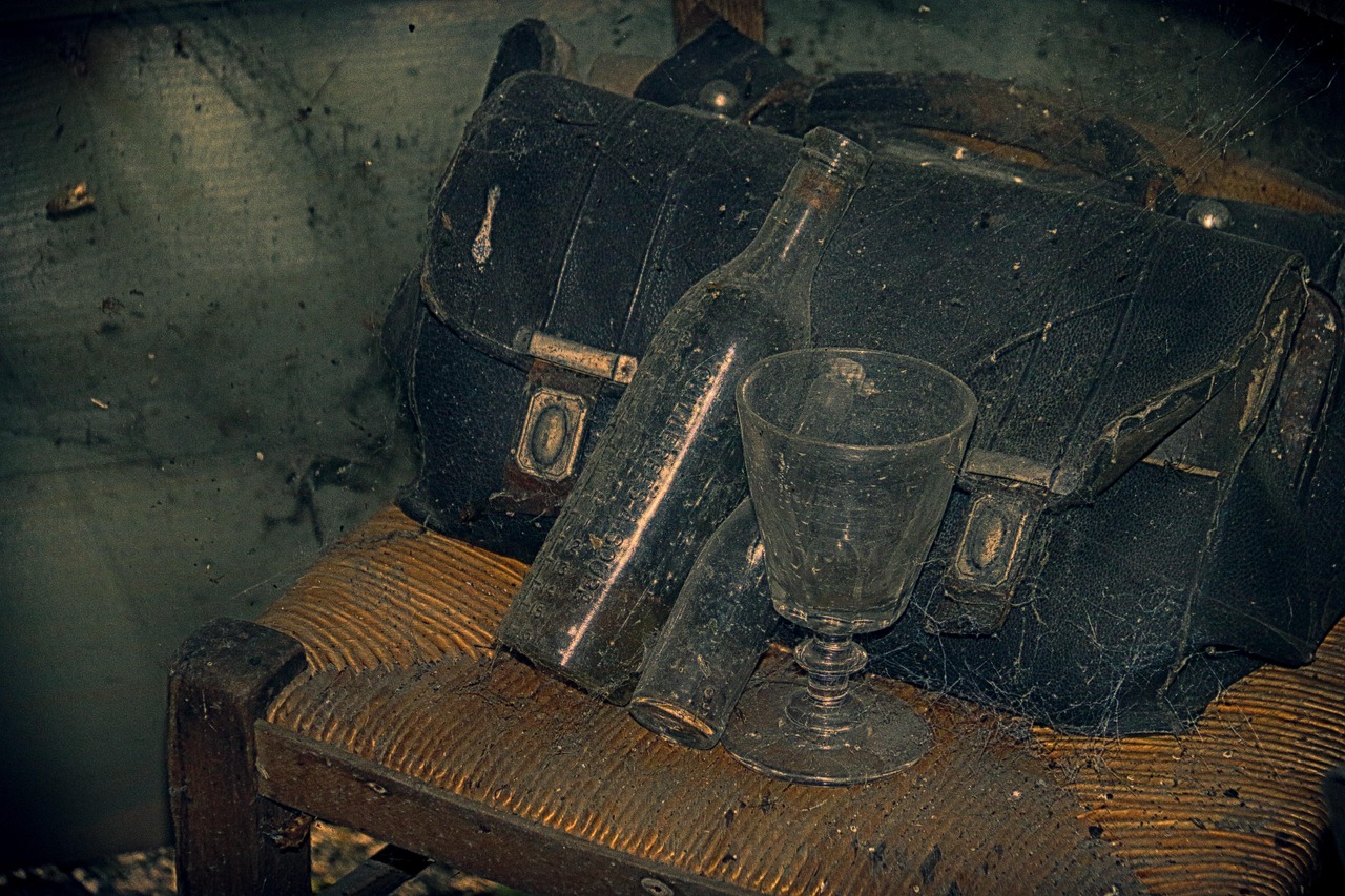 The Best Places to Buy Vintage Leather Messenger Bags