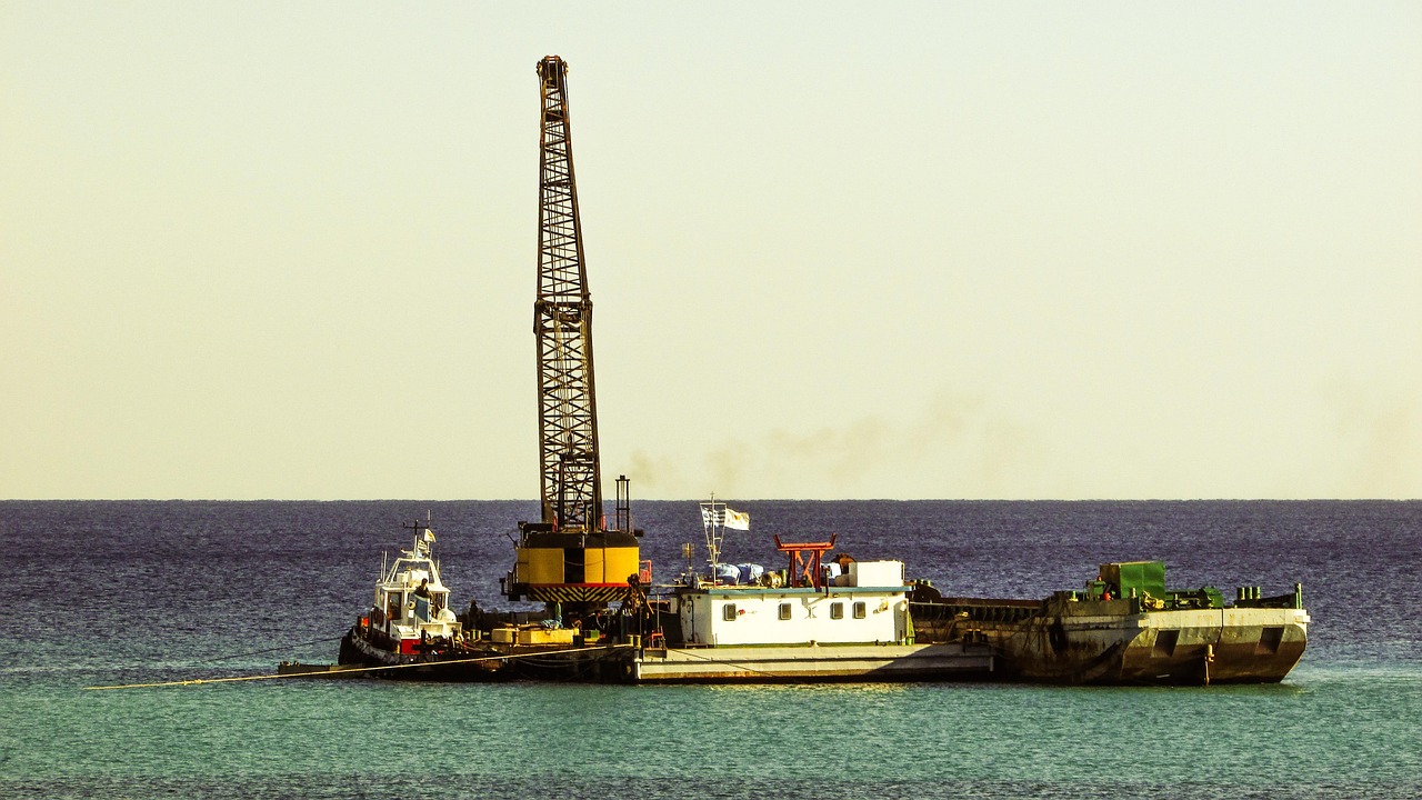 Top Lake Dredging Equipment For Efficient Waterway Maintenance