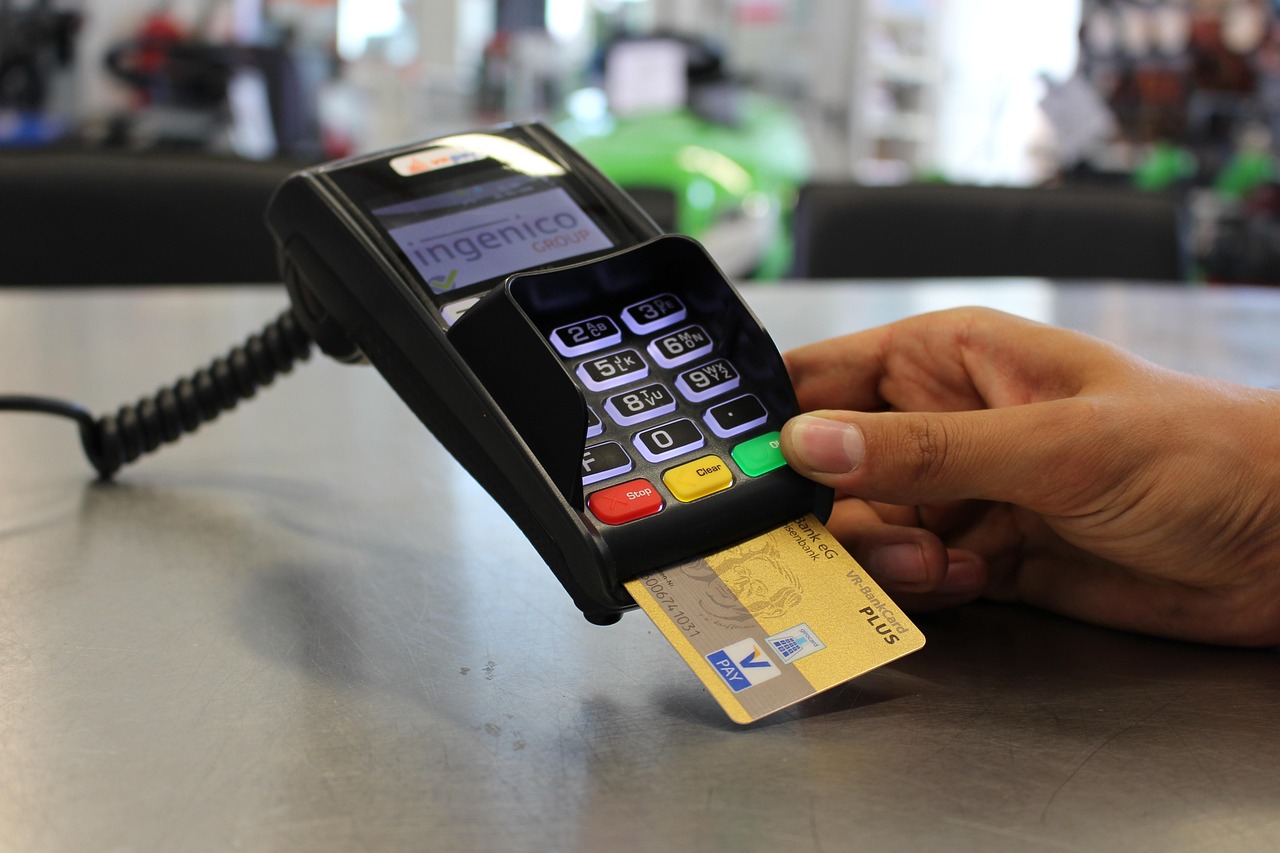 Card Payment Machine in UK: How To Select The Right Model For Your Needs?