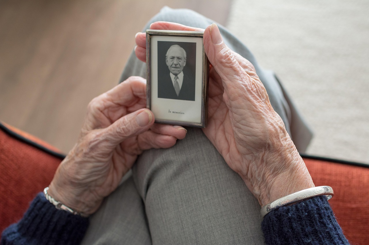 Understanding Autobiographical Memory: A Deep Dive into Personal Memory Systems